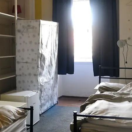 ゲストハウス Apartman Laginja *