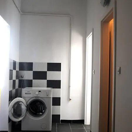 Apartman Laginja ゲストハウス *